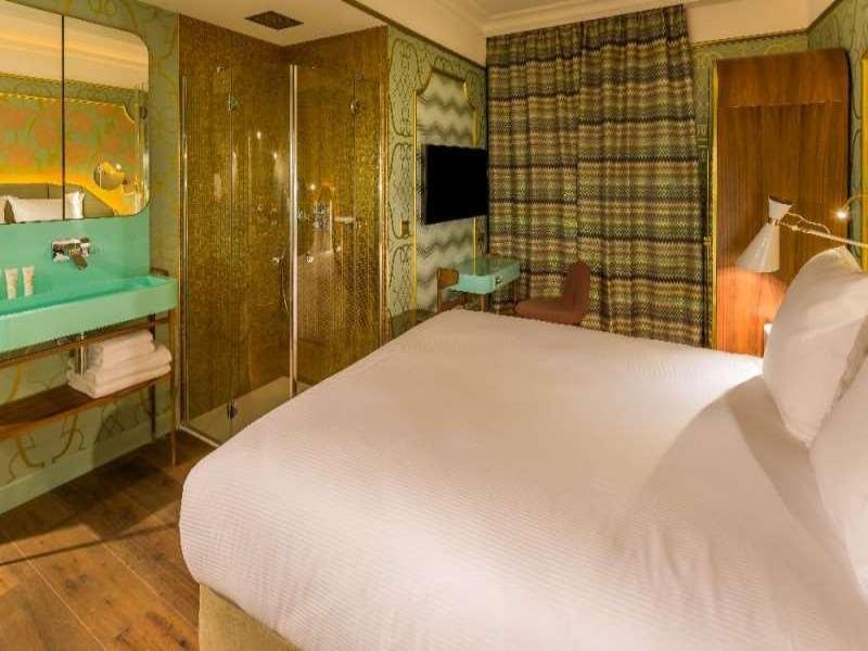 Idol Hotel image