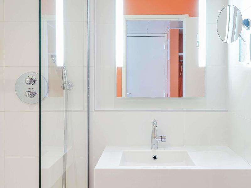 Mercure Marseille Centre Prado image