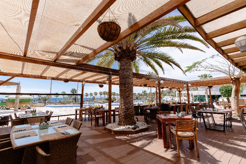 Playitas Aparthotel image 4