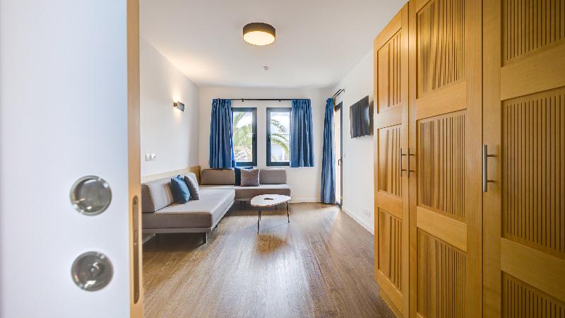 Playitas Aparthotel image