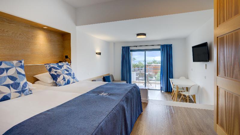 Playitas Aparthotel image