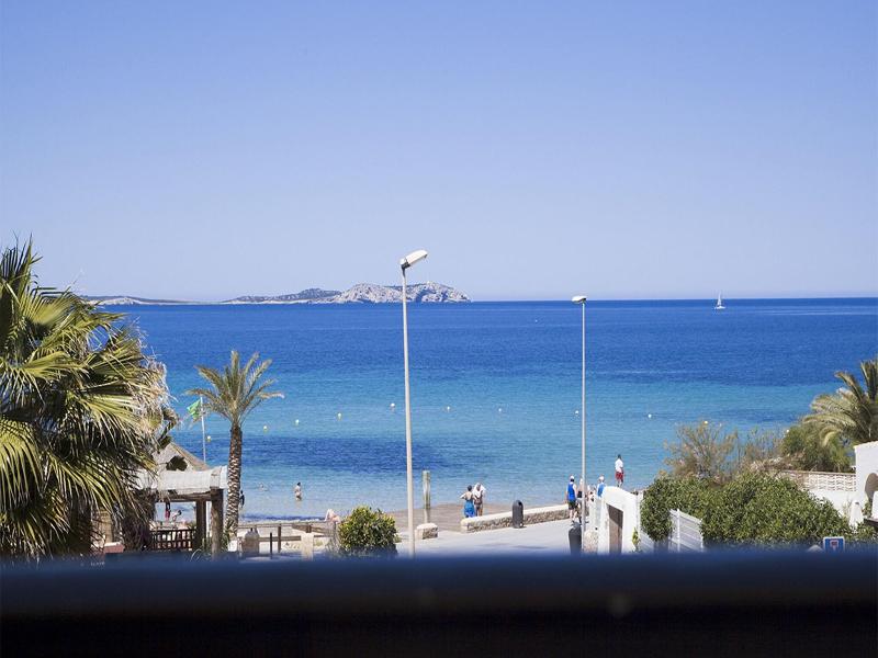 Apartamentos Formentera image