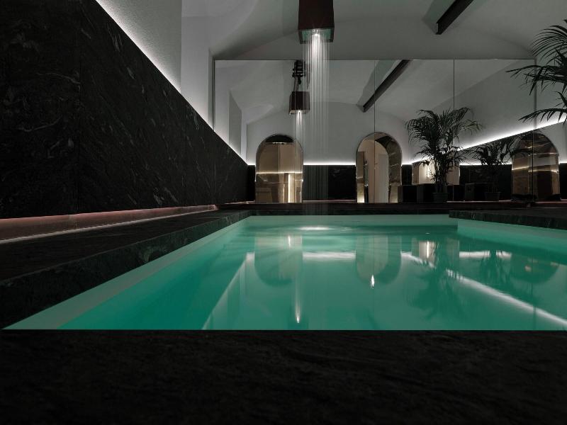 Strafhotel a member of Design Hotels image