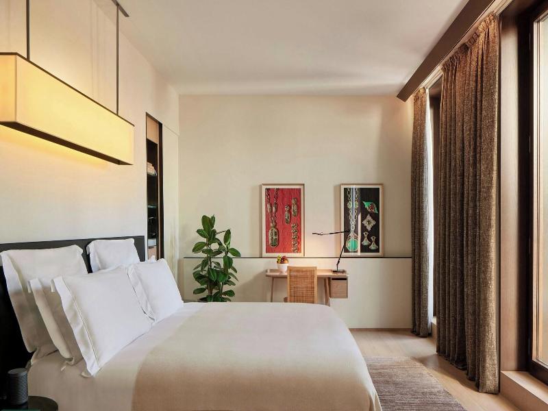 Bulgari Milan image