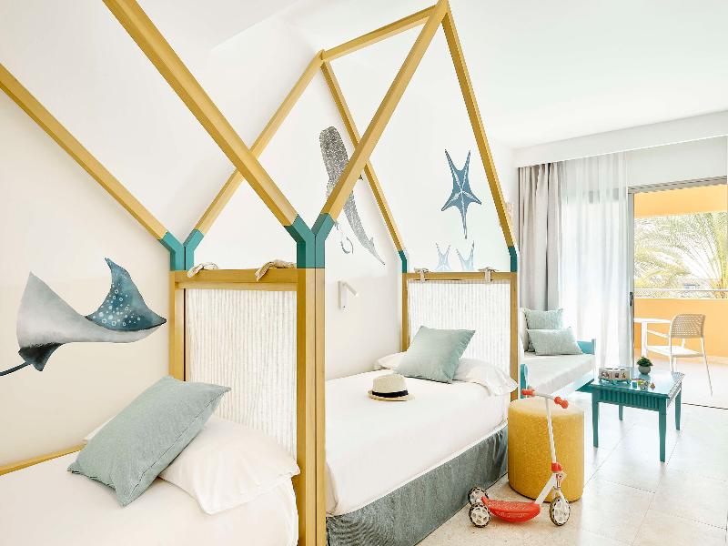 Iberostar Waves Gaviotas Park image