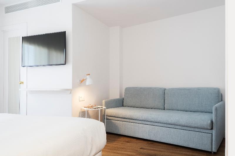 The 15th Boutique Hotel image