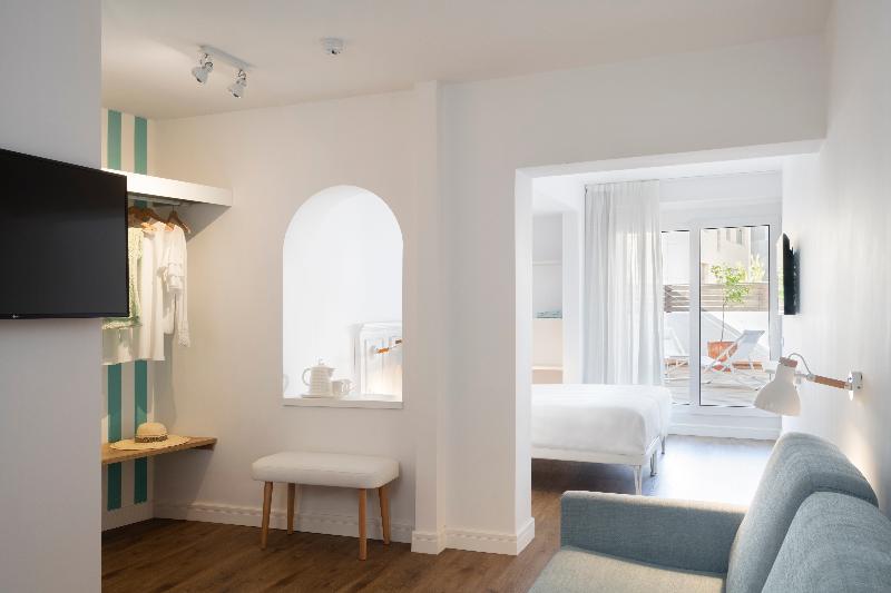 The 15th Boutique Hotel image