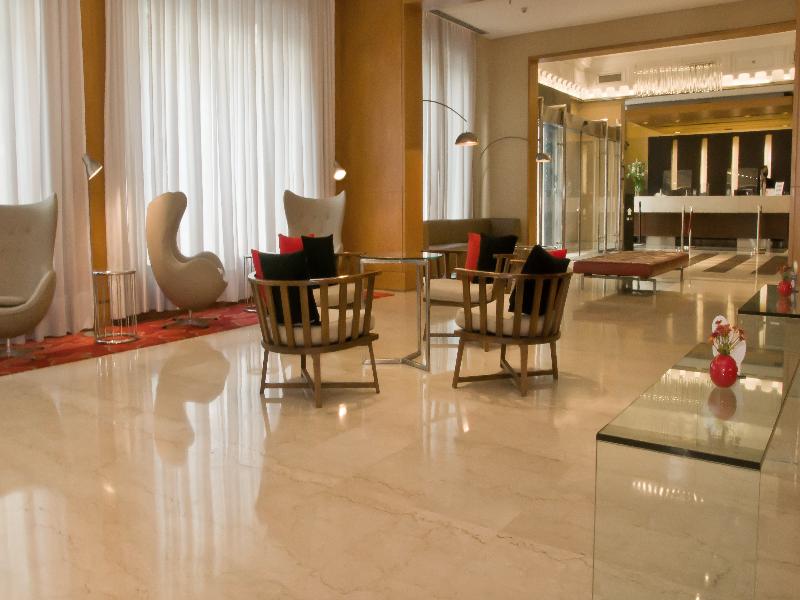 725 Continental Hotel image