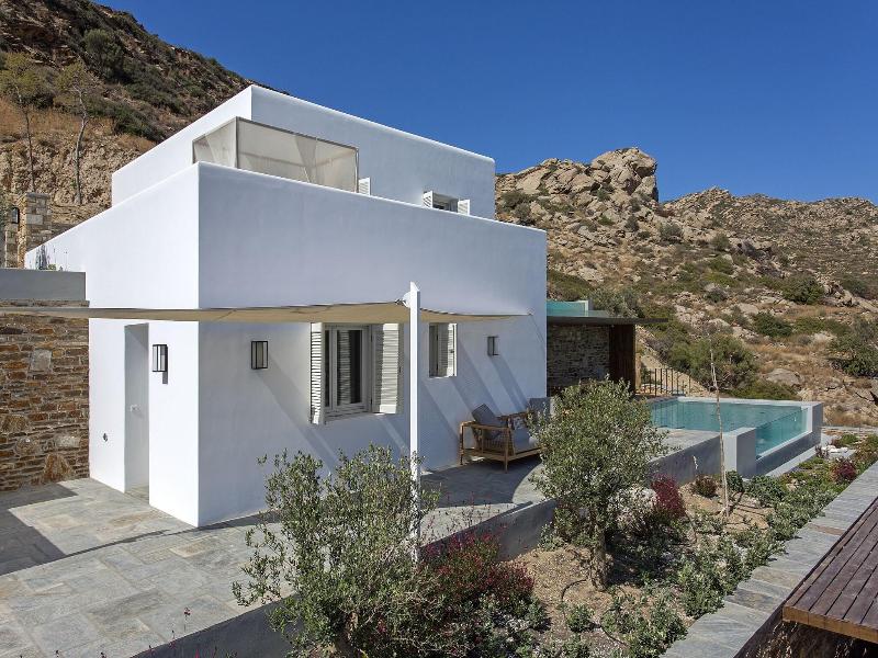 Far Out Hotel & Spa image