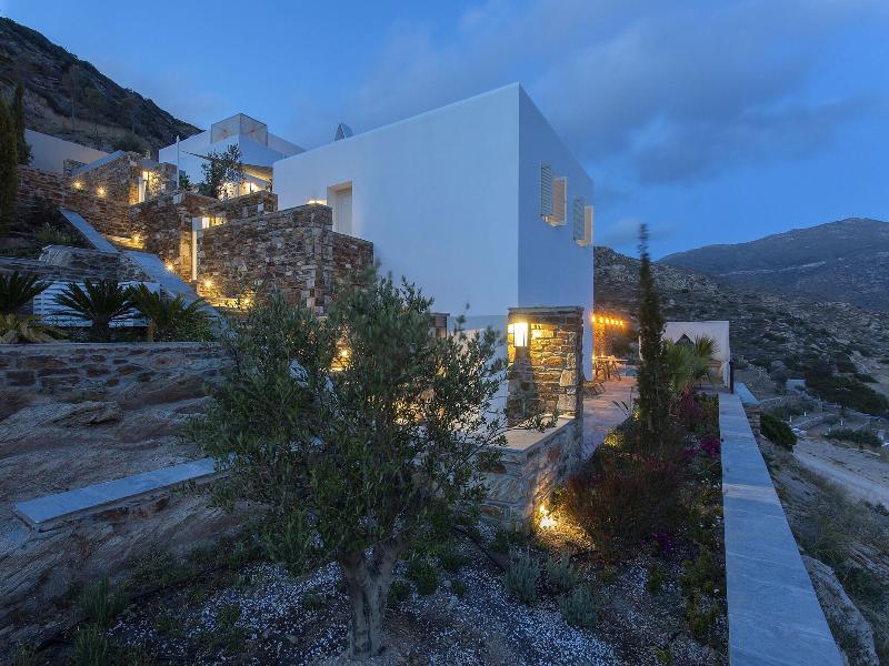 Far Out Hotel & Spa image