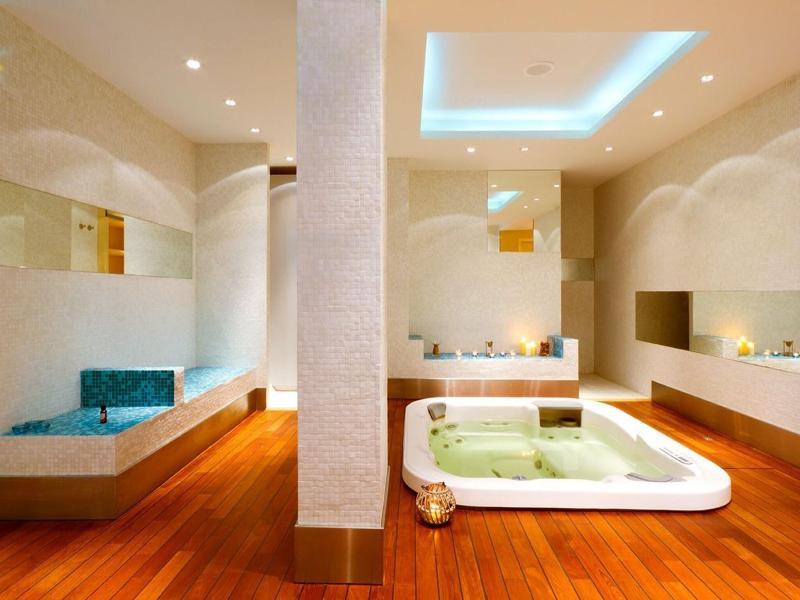 Far Out Hotel & Spa image