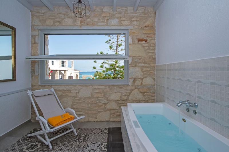 Contaratos Beach image