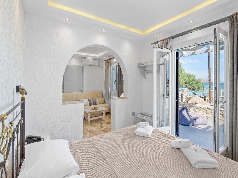 Contaratos Beach image