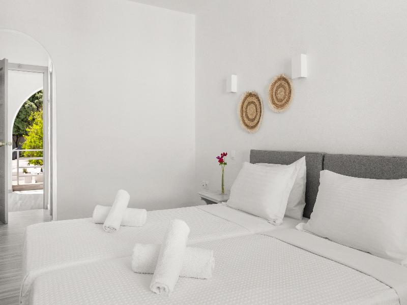 Polos Hotel Paros image