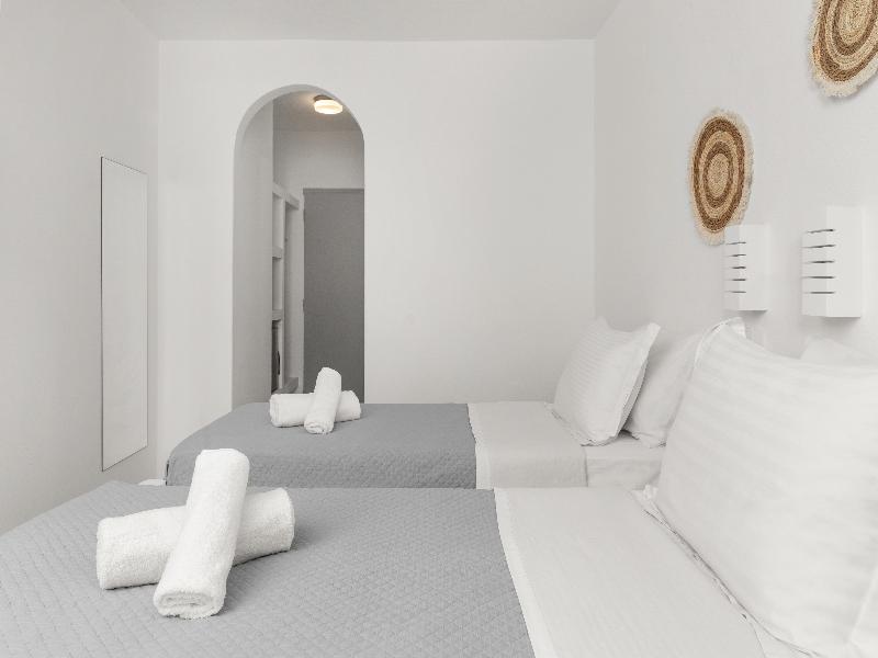 Polos Hotel Paros image