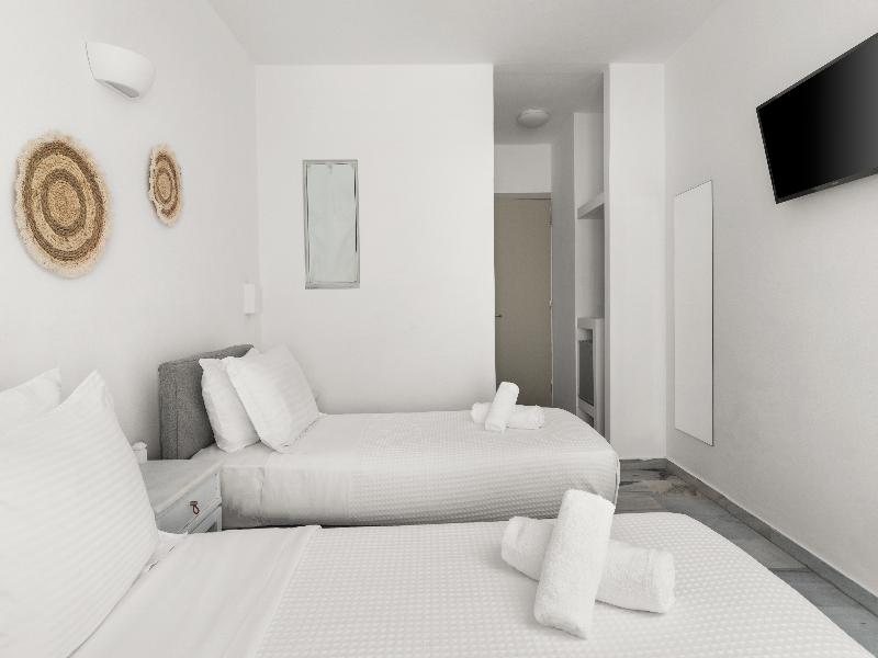 Polos Hotel Paros image
