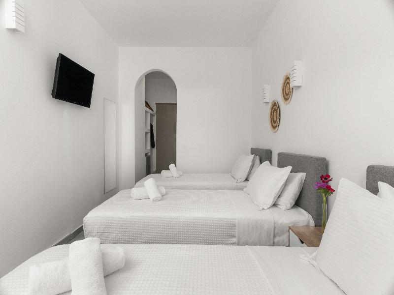 Polos Hotel Paros image
