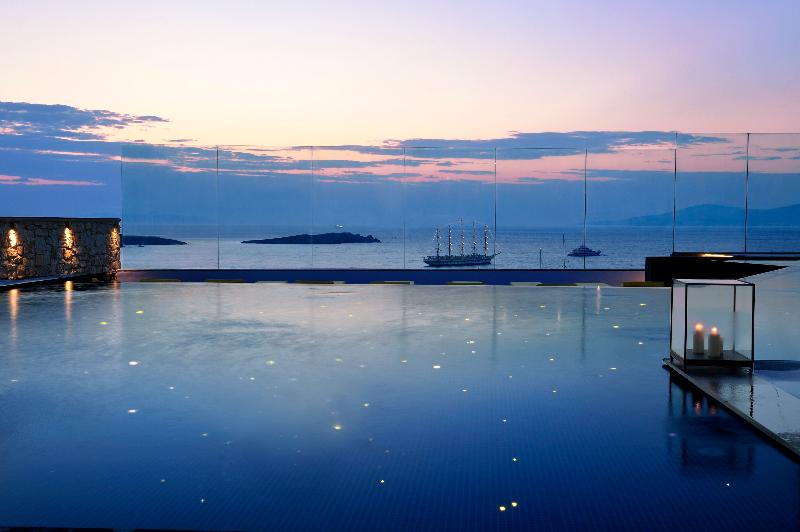 Myconian Korali Relais & Chateaux