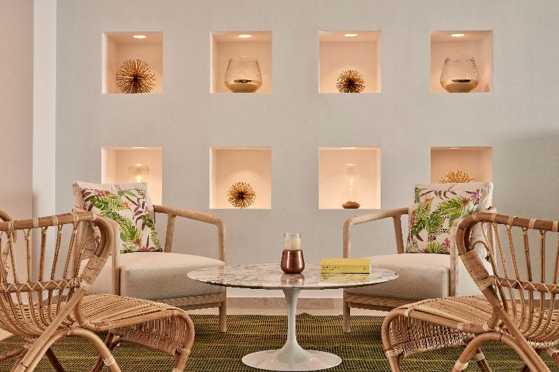 Myconian Korali Relais & Chateaux