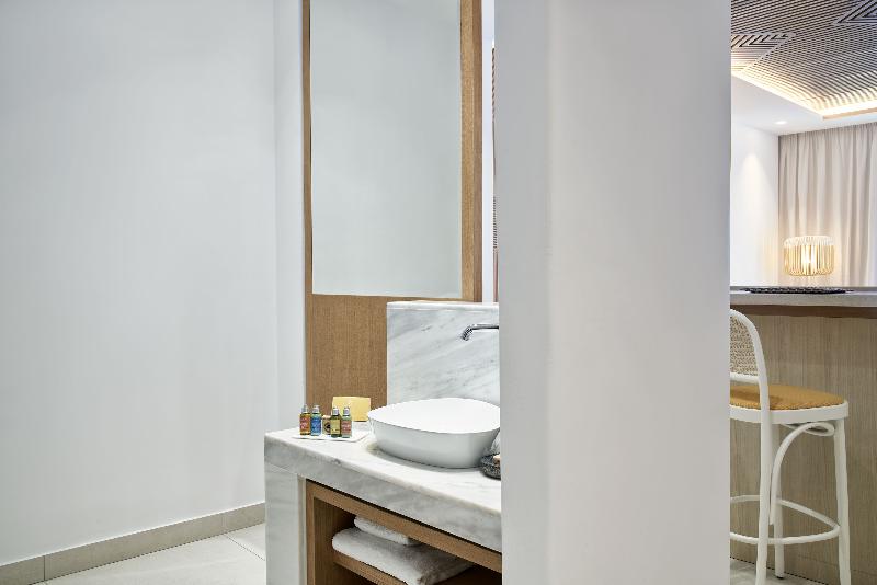 Myconian Korali Relais & Chateaux