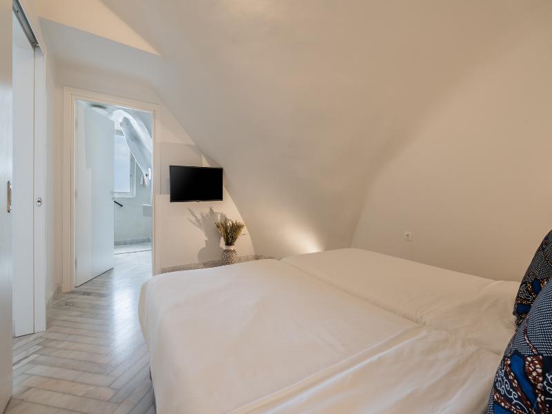 SUITE WITH VIEWS — photo 7