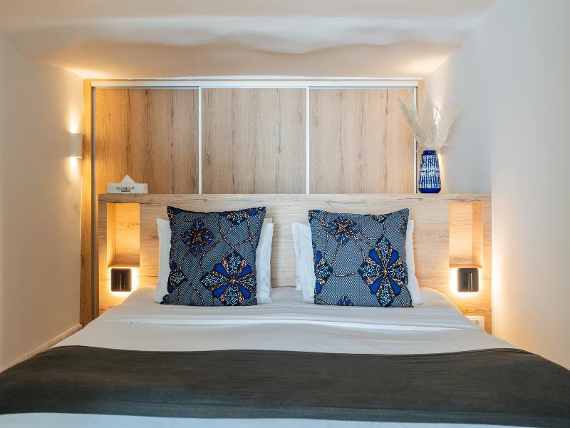 SUITE WITH VIEWS — photo 5