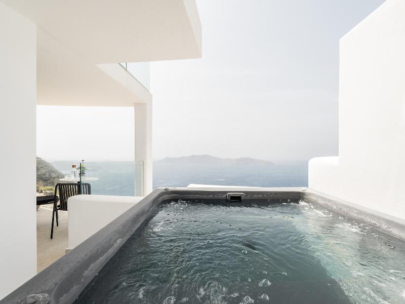 SUITE WITH VIEWS