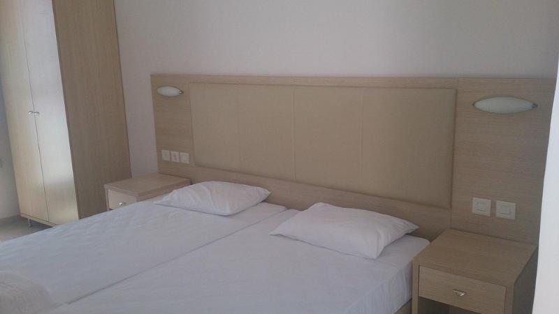 Bed room