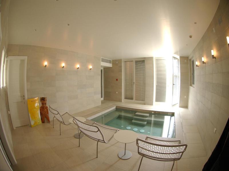 Elies Resort image