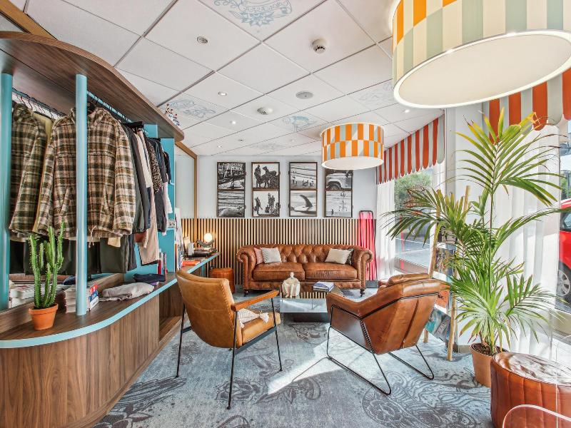 Hôtel AKENA Biarritz - Grande plage image