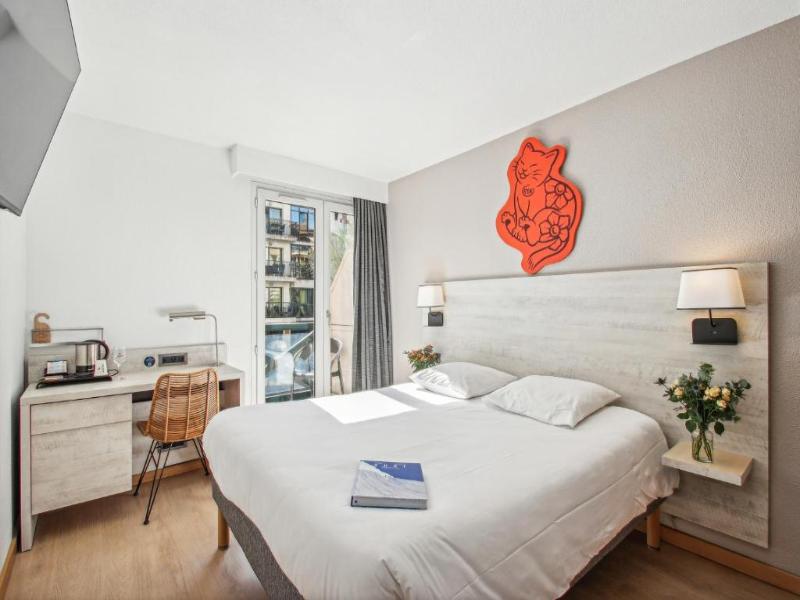 Hôtel AKENA Biarritz - Grande plage image