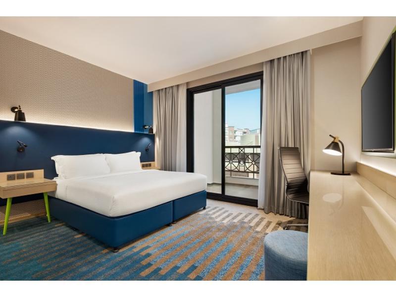 room detail thumbnail 1