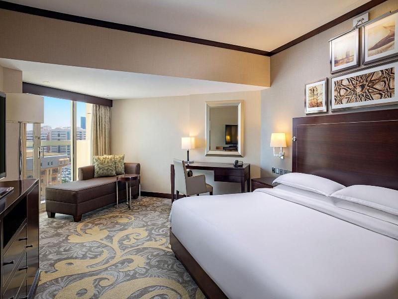 Sheraton Dubai Creek Hotel and Towers image