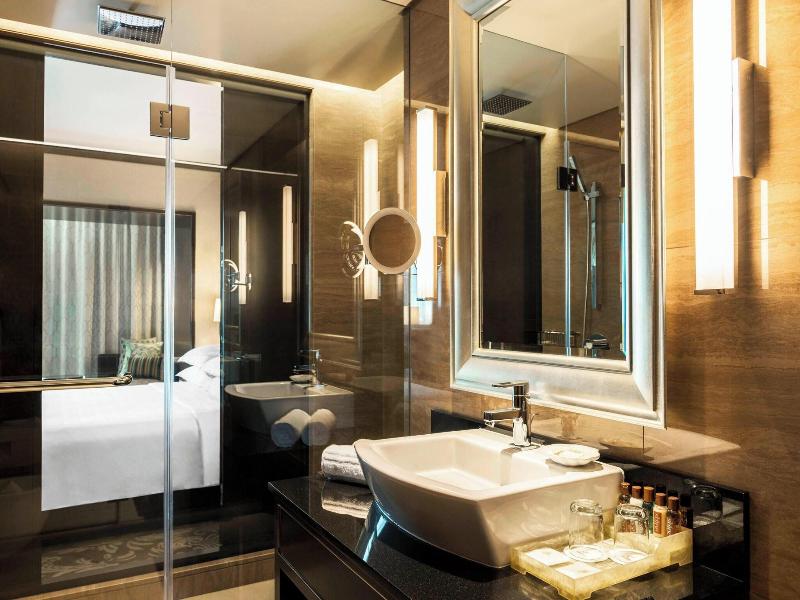 Sheraton Dubai Creek Hotel and Towers image
