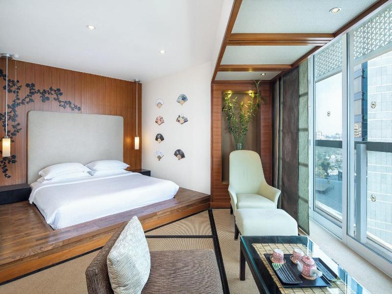 Sheraton Dubai Creek Hotel and Towers image
