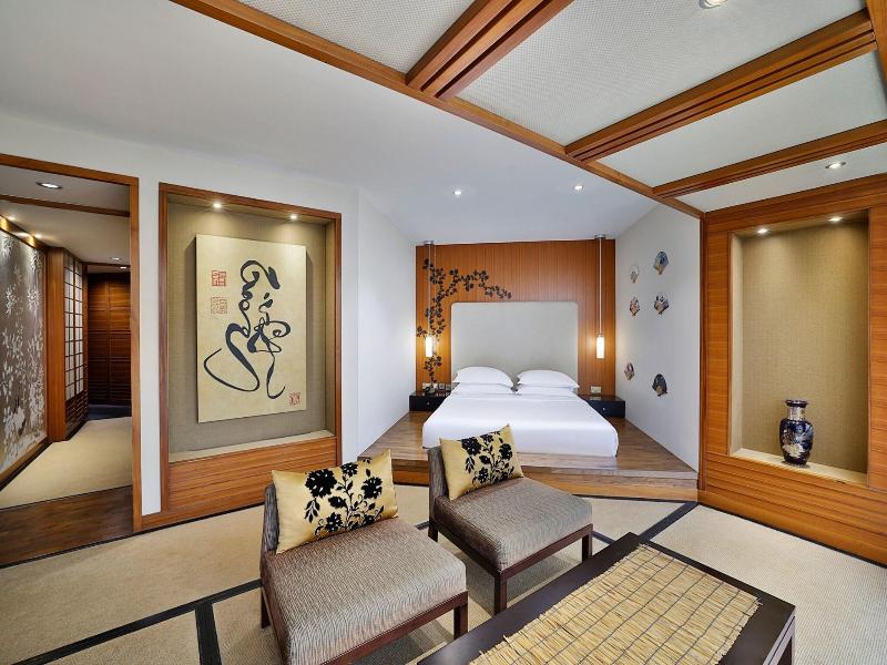Sheraton Dubai Creek Hotel and Towers image