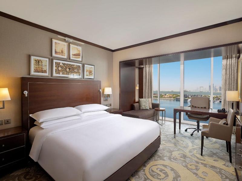Sheraton Dubai Creek Hotel and Towers image