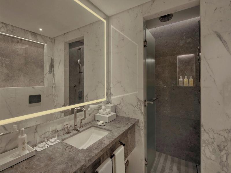 JW Marriott Hotel Kuwait City image