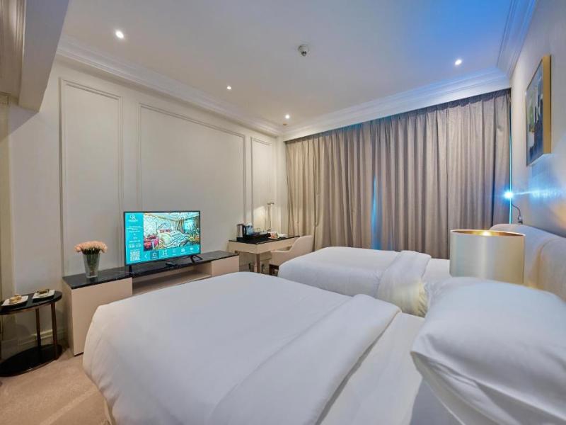 Grand Regency Doha, Trademark Collection Wyndham image