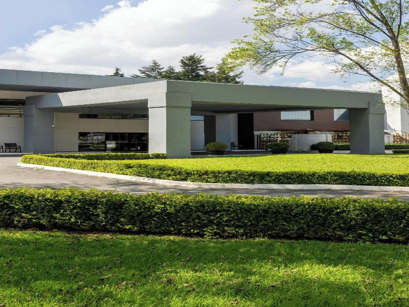 Courtyard Toluca Airport image