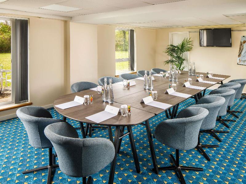 Mercure Cardiff North Hotel image
