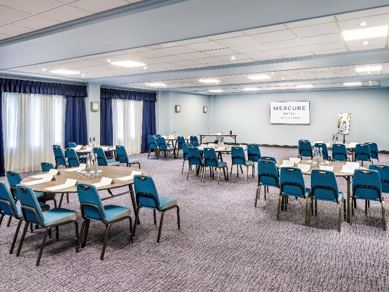 Mercure Cardiff North Hotel image