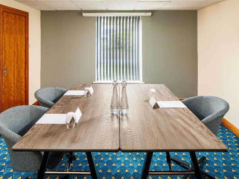 Mercure Cardiff North Hotel image