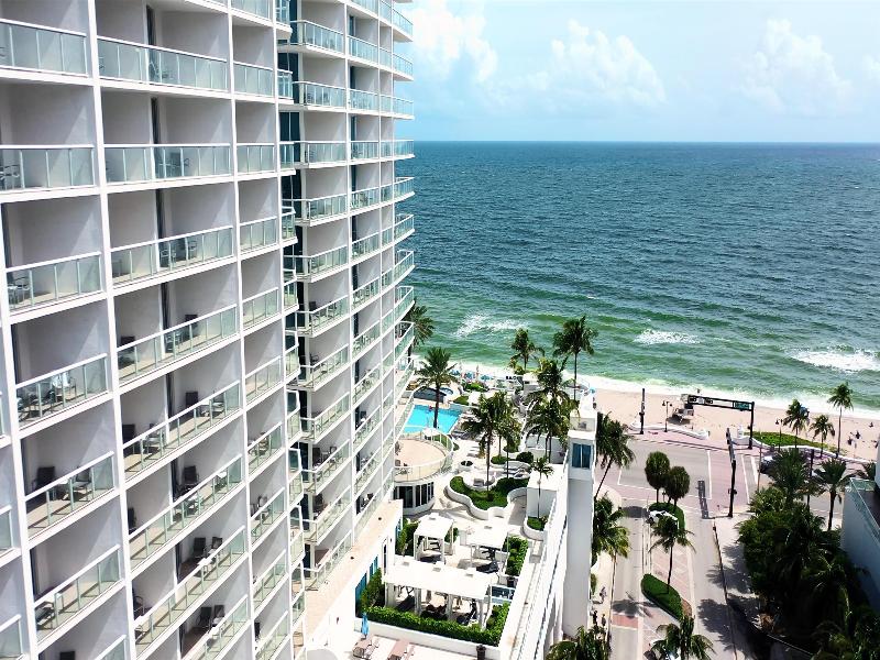 Beach House Fort Lauderdale, a Hilton Resort image