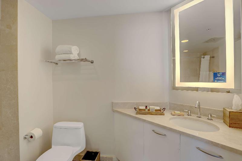 Beach House Fort Lauderdale, a Hilton Resort image