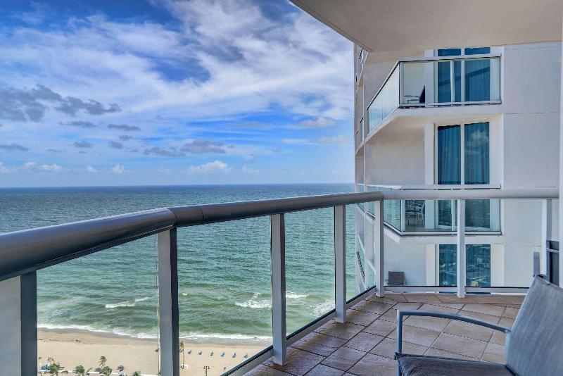 Beach House Fort Lauderdale, a Hilton Resort image