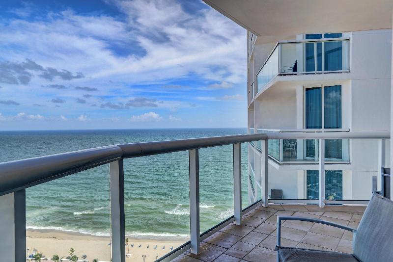 Beach House Fort Lauderdale, a Hilton Resort image