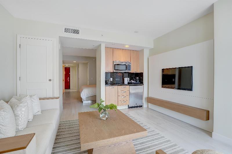 Beach House Fort Lauderdale, a Hilton Resort image