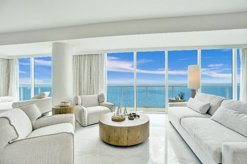 Beach House Fort Lauderdale, a Hilton Resort image