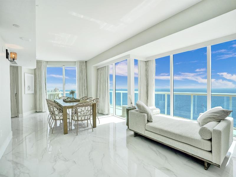 Beach House Fort Lauderdale, a Hilton Resort image